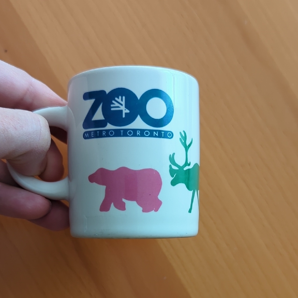 VINTAGE Metro Toronto Zoo Canada Mini Mug